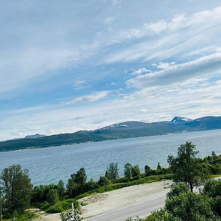 Apartment In Tromso With Sea And Mountain View Extérieur photo